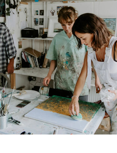Unleash Your Creativity: Art Classes in London by Renowned Artists