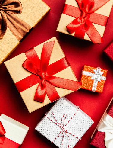 Festive Delights at Home: Unique Christmas Gift Kits from The Indytute