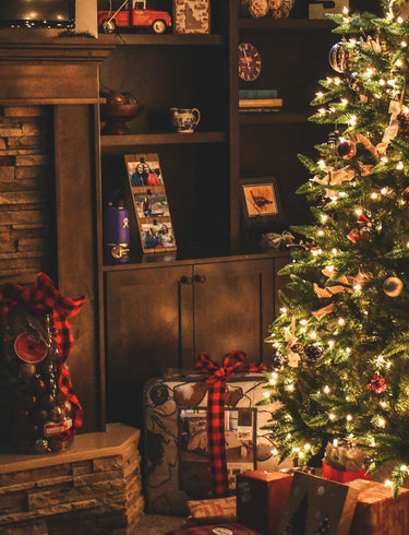 Crafting Memories: Christmas Gifts for Mum That Speak to Her Soul