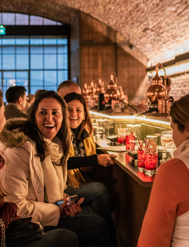 Embark on Memorable Journeys with The Indytute’s Enchanting London Experiences for Couples