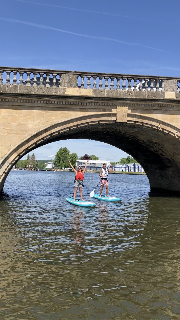 Private Couples Paddleboard Experience in Henley