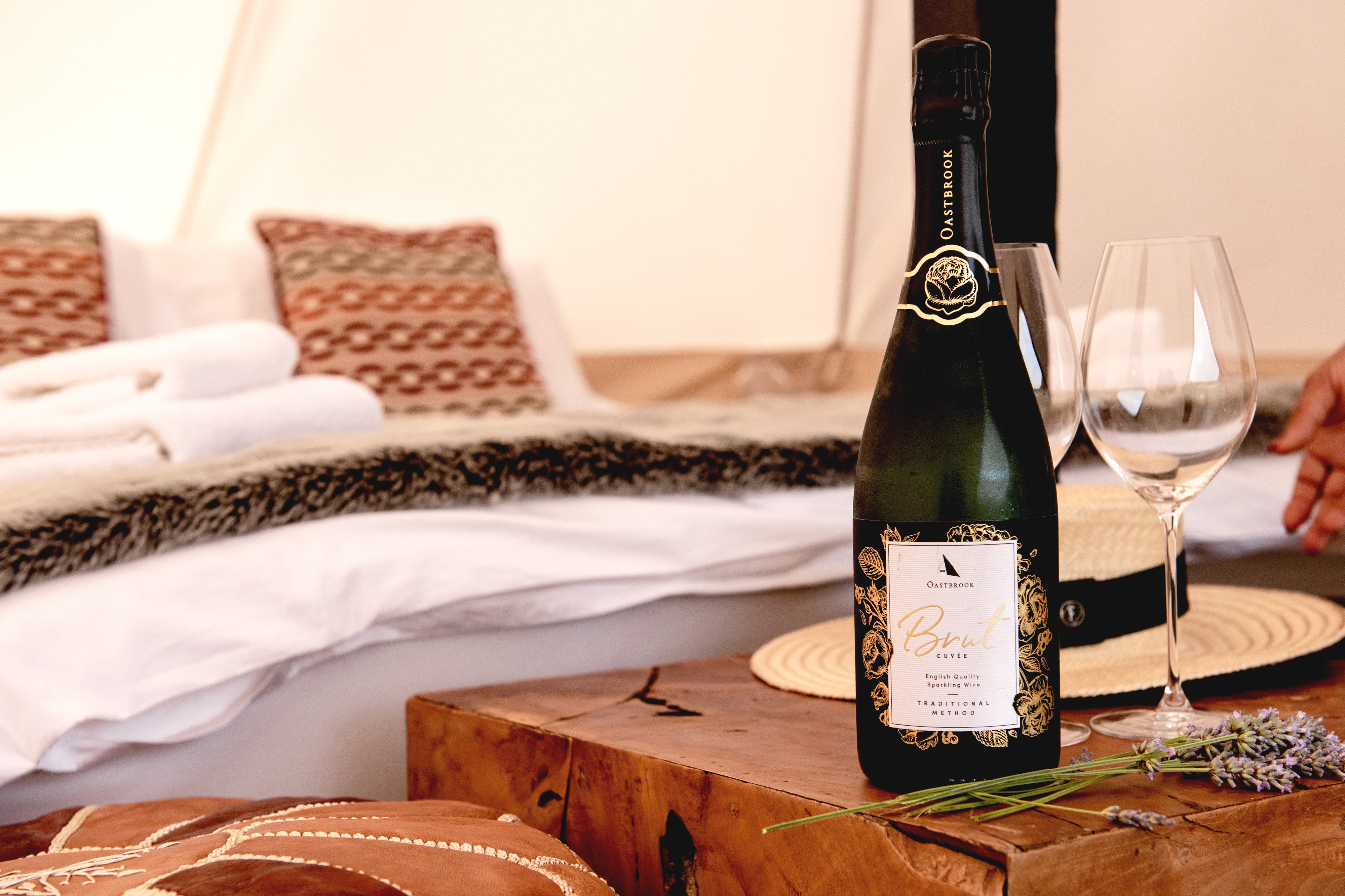 Luxury Under the Stars with Breakfast, Wine Tasting and Tour