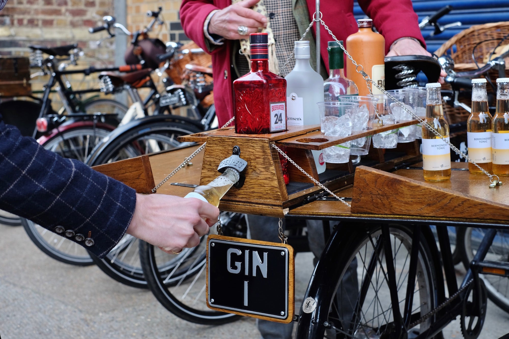 gin safari unusual tours the indytute 2