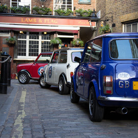 Classic Mini Cooper Foodie Adventure